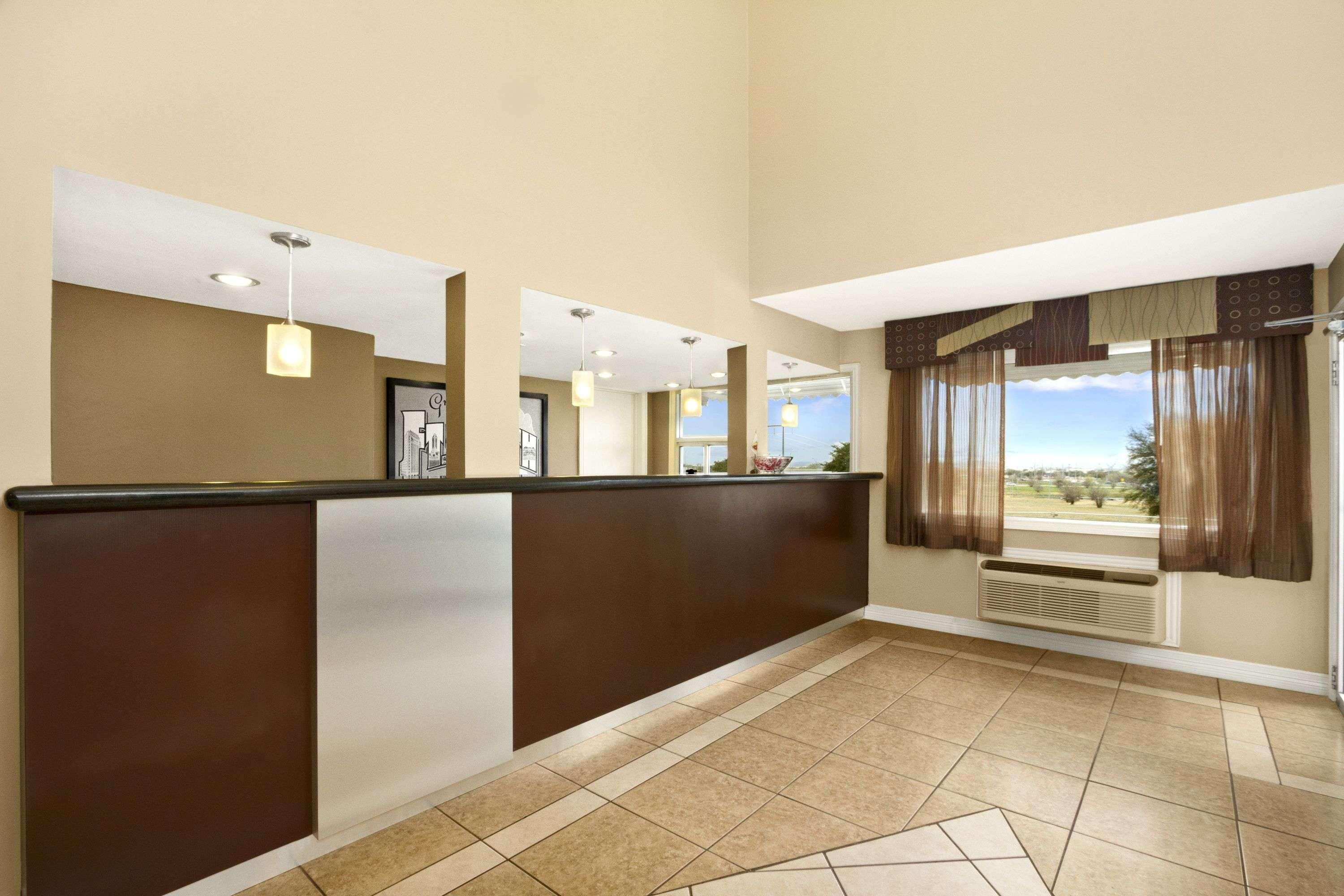 Super 8 By Wyndham Fort Worth Tx Buitenkant foto